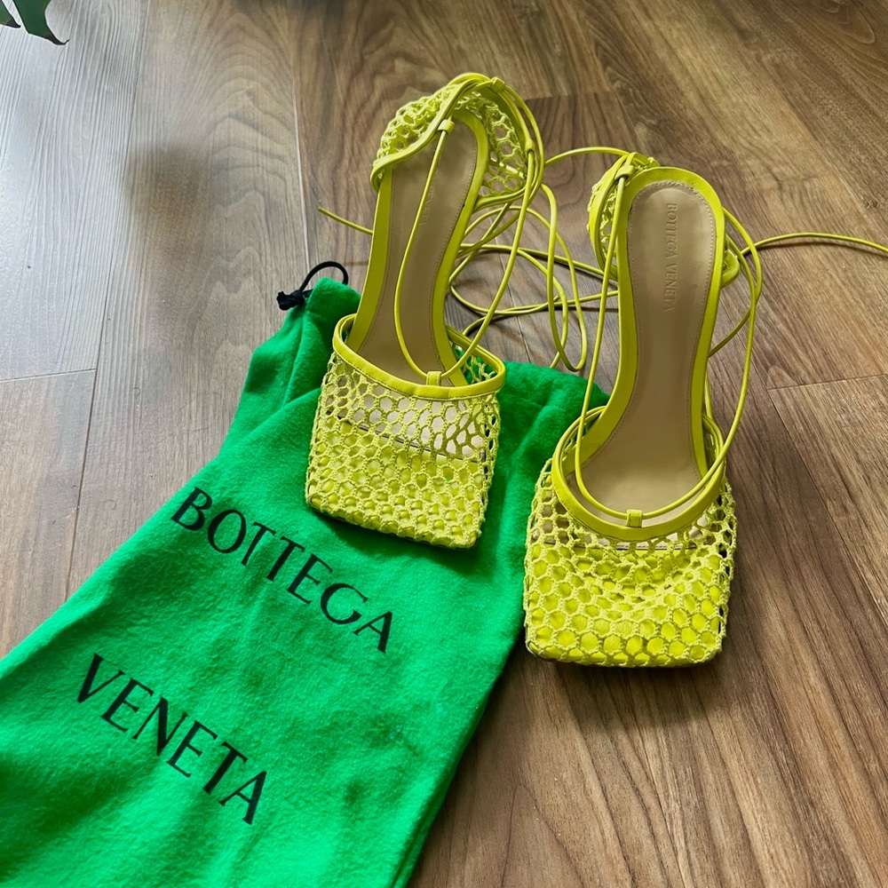 BOTTEGA VENETA LIME HEELS